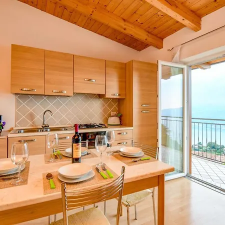 Casa Elka 7 * Pieve (Lombardy)